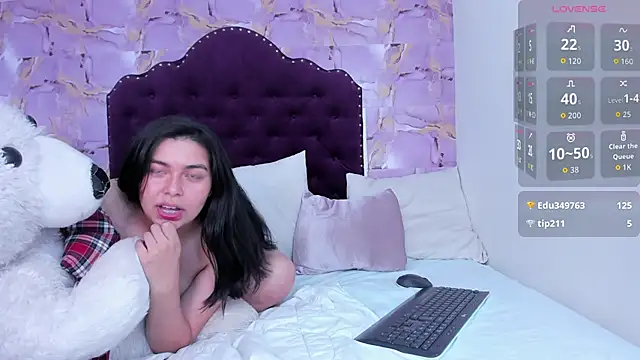 luna_bloomm_ webcam