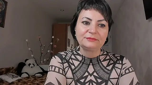 Helen_Beller webcam