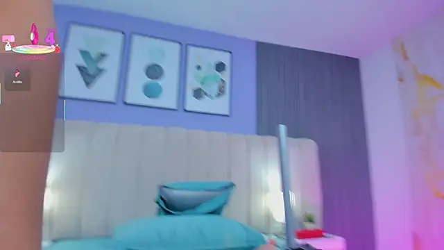leela_ray webcam