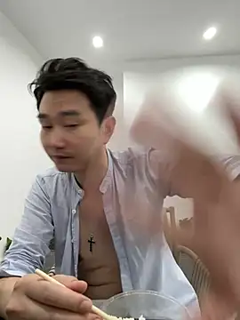 qqq-002 webcam