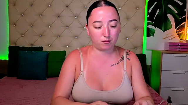 AVA_MAXIMUS webcam