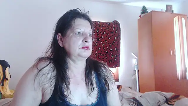 ExtasyMature webcam