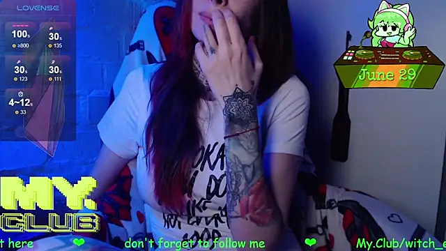 Witch_Emma webcam
