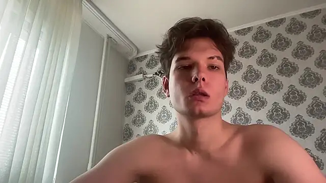 tomasdickpick (M twink) - take off a T-shirt