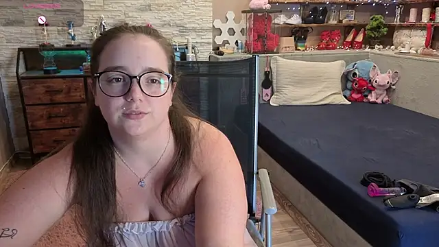 Kimberly-Caprice webcam