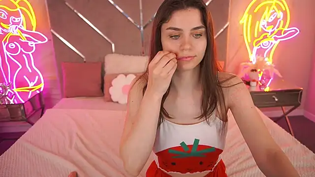 HeavenElle webcam