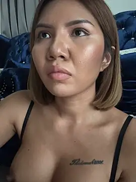 Alittleasiangirl webcam
