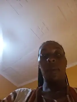 Zinnah_Q webcam