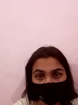 TRISHA0404 webcam