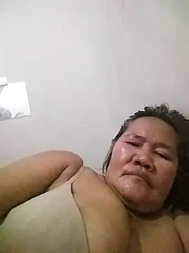 Hotsexymomcams4u live cam on StripChat
