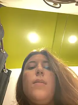 kate_nicepops333221 live cam on StripChat