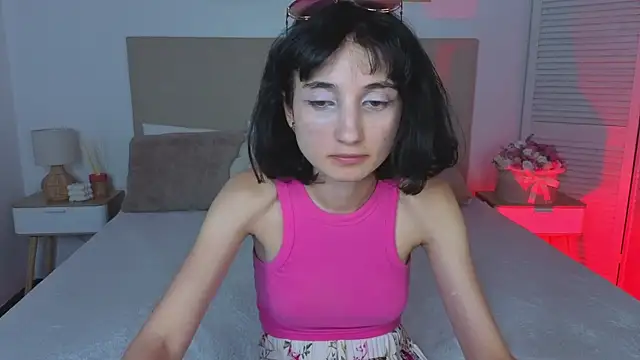Little_zoi webcam