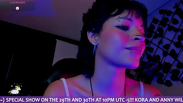 Anny_Kiitty webcam
