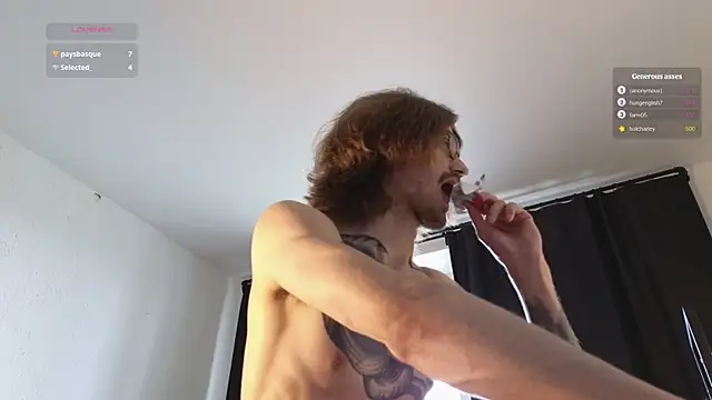 TechnoJesus live cam on StripChat