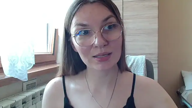 LooveELLYx live cam on StripChat