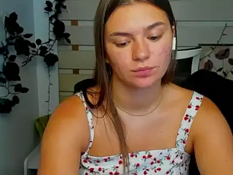 Josephine_Kiss webcam