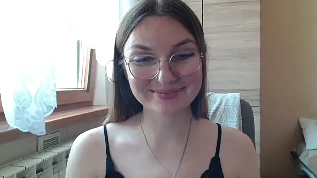 LooveELLYx webcam