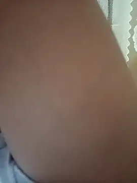 -Tara-a live sex cam