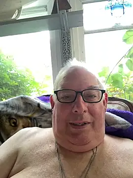 CharlieWeaver22 webcam