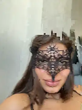 Mia_Cannon webcam
