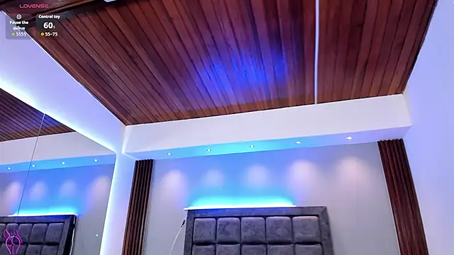 charlottewhitte webcam