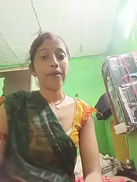 Cut_shivi56 webcam