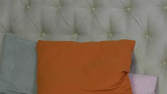 AshleyBllue live cam on StripChat