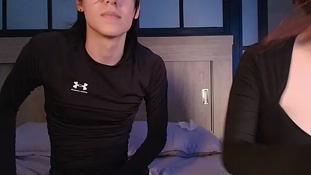 Daphne_and_Roger_ webcam