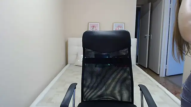 AnnaSweet18 webcam
