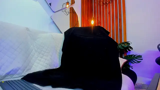 RomanCroft live cam on StripChat