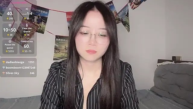 77-Vicky live cam on StripChat