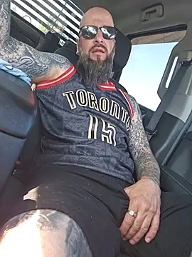 Beardedtattood live sex cam
