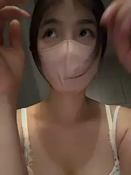 gougou13 live sex cam