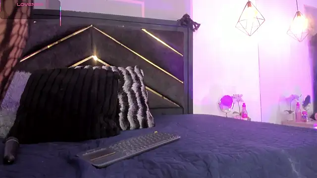 april_jones05 webcam
