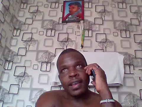 Chumba_001 live cam on StripChat