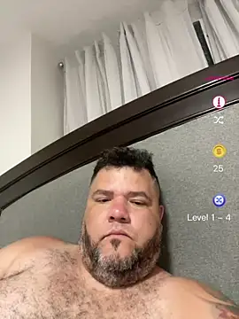 HotDominicanCum live cam on StripChat
