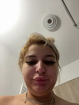 AllysonK webcam