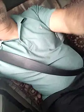 indiandesivillegeboy webcam