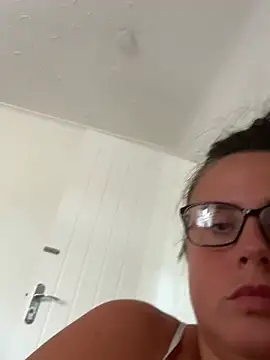 BunnyBallyX webcam
