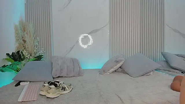 nathassa_grant_ live cam