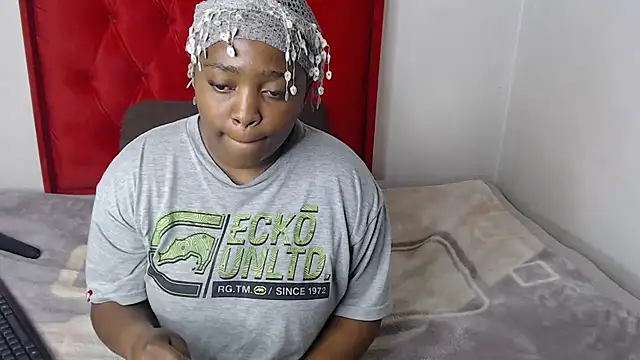 African_Busty webcam