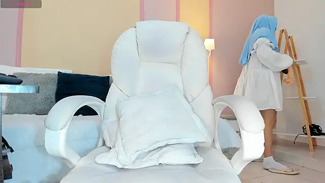 naileaa__ webcam