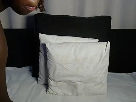 sexymelaninnn webcam