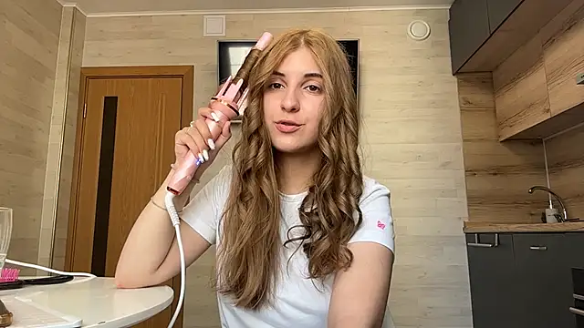 DanaYung webcam