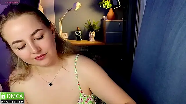 Mira_Mermayd webcam