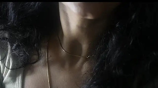 -AyeshaSinghania- webcam