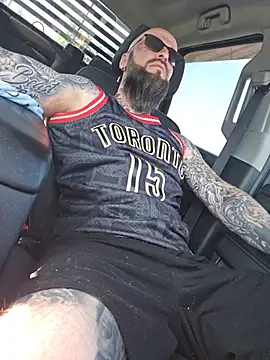 Beardedtattood Live Webcam on Stripchat