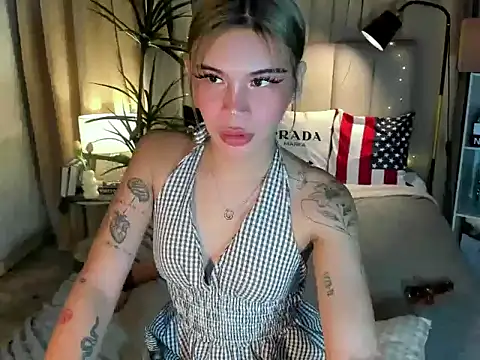 siennablair - SiennaBlair's free webcam - UK Sex Cams
