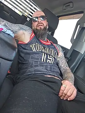 Beardedtattood webcam
