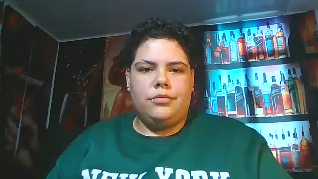 Hailey_Curvy webcam